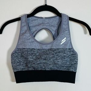 Seamless Tri-Fabric Crop